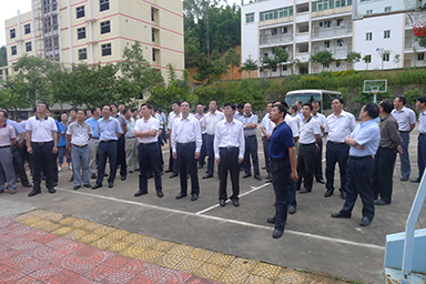 南平市市委書記裴金佳、市長(zhǎng)林寶金率市委市政府全部領(lǐng)導(dǎo)及各市縣主要領(lǐng)導(dǎo)一行蒞臨我公司視察指導(dǎo)